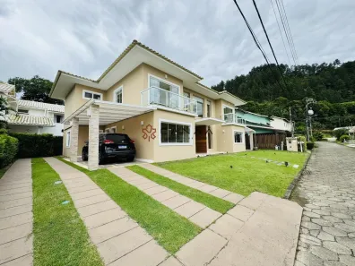 Casa de Condomínio com 4 Quartos à venda, 295m² no Pontal (Cunhambebe), Angra dos Reis