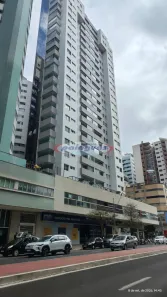 Apartamento com 3 Quartos para alugar, 130m² no Zona 07, Maringá