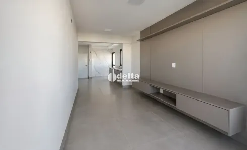 Apartamento com 3 Quartos para alugar, 83m² no Segismundo Pereira, Uberlândia