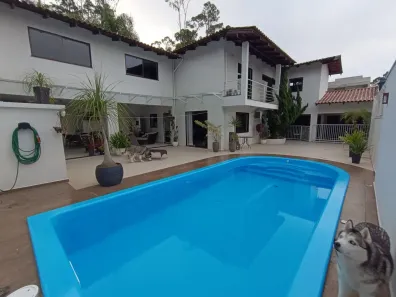 Casa com 4 Quartos à venda, 313m² no Fazendinha, Itajaí