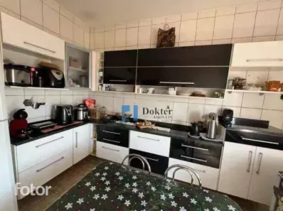 Sobrado com 3 Quartos à venda, 360m² no Moinho Velho, São Paulo