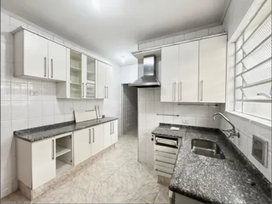 Casa com 3 Quartos para alugar, 120m² no Indianópolis, São Paulo