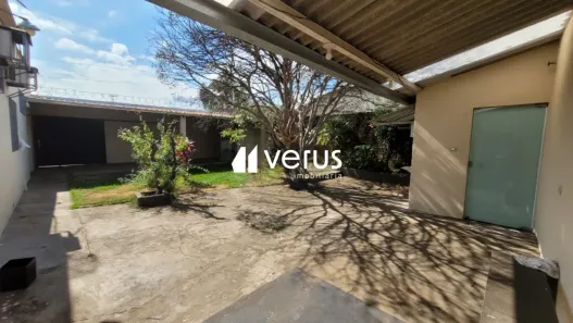 Casa com 3 Quartos à venda, 213m² no Brasil, Uberlândia
