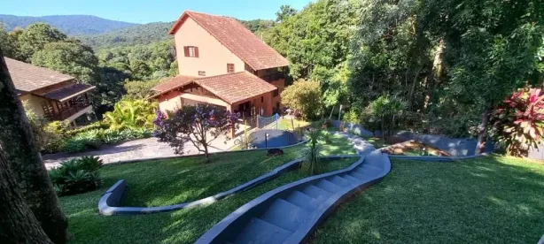 Casa de Condomínio com 4 Quartos à venda, 428m² no Caraguatá, Mairiporã