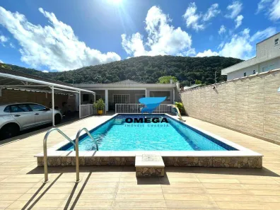 Casa com 4 Quartos à venda, 300m² no Guaiúba, Guarujá