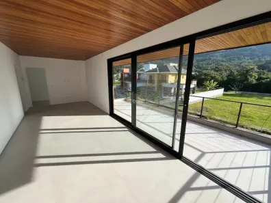 Casa de Condomínio com 4 Quartos à venda, 375m² no Ratones, Florianópolis