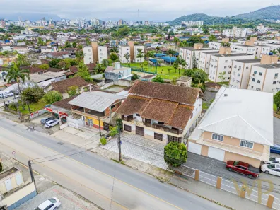 Lote/Terreno à venda, 600m² no Guanabara, Joinville