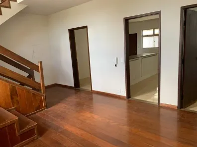 Casa com 3 Quartos para alugar, 150m² no Barreiro, Belo Horizonte