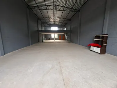 Galpão/Depósito/Armazém com 1 Quarto para alugar, 400m² no Jardim Novo Horizonte, Sorocaba