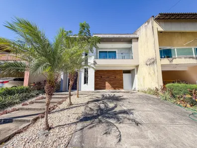 Casa de Condomínio com 3 Quartos para alugar, 200m² no Luzardo Viana, Maracanaú
