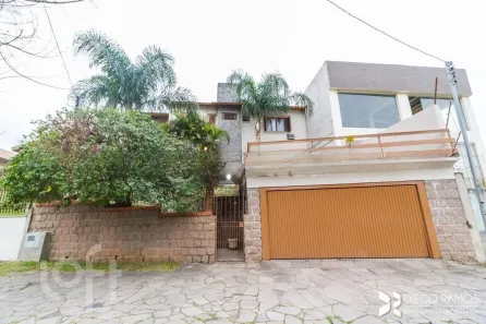 Casa com 4 Quartos à venda, 284m² no Espírito Santo, Porto Alegre