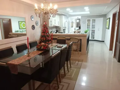 Casa com 3 Quartos à venda, 204m² no Canto, Florianópolis