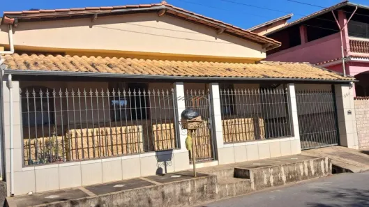Casa com 4 Quartos à venda, 229m² no Vila do Carmo (Colonia do Marçal), São João Del Rei