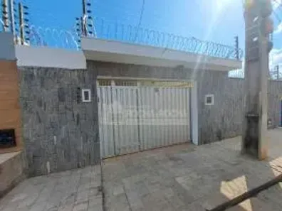 Casa com 4 Quartos à venda, 195m² no Nossa Senhora das Graças, Teresina