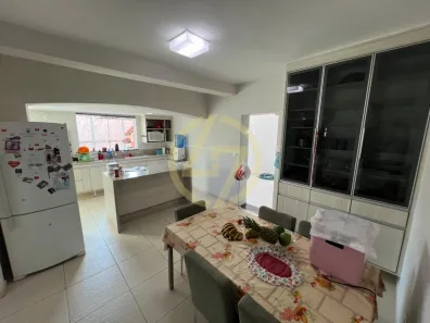 Casa com 3 Quartos à venda, 239m² no Centro, Itapetininga