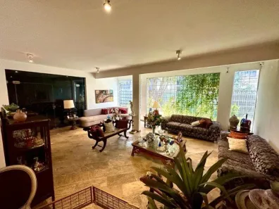Casa com 8 Quartos à venda, 364m² no Jardim Camburi, Vitória