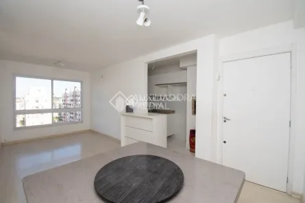 Apartamento com 3 Quartos para alugar, 80m² no Sarandi, Porto Alegre