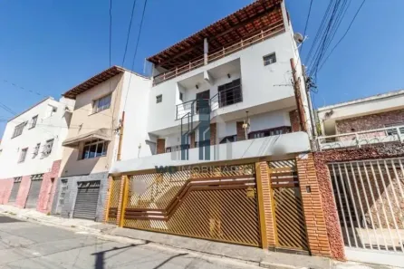 Casa com 3 Quartos à venda, 302m² no Chácara Seis de Outubro, São Paulo