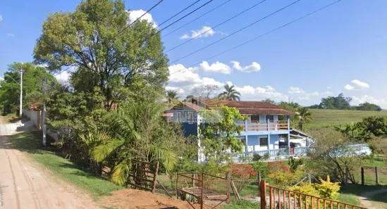 Fazenda/Sítio com 2 Quartos à venda, 102m² no Goiabal, Pindamonhangaba