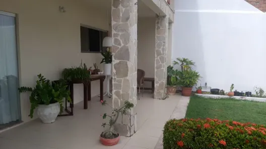 Casa com 4 Quartos à venda, 450m² no Pitangueiras, Lauro de Freitas