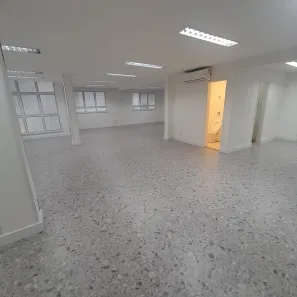 Sala Comercial para alugar, 110m² no República, São Paulo