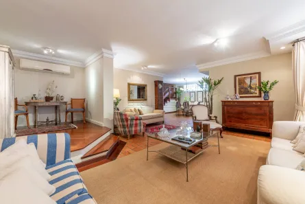 Casa com 3 Quartos à venda, 395m² no Três Figueiras, Porto Alegre