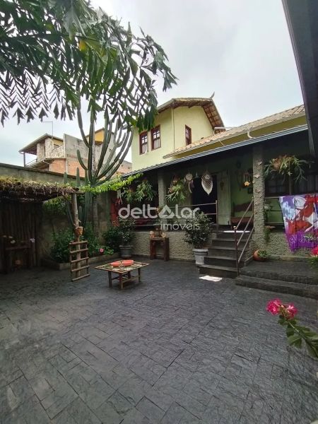 Casa com 5 quartos — São Bernardo, Belo Horizonte