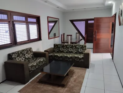 Casa com 3 Quartos para alugar, 250m² no São Judas Tadeu, Parnaíba