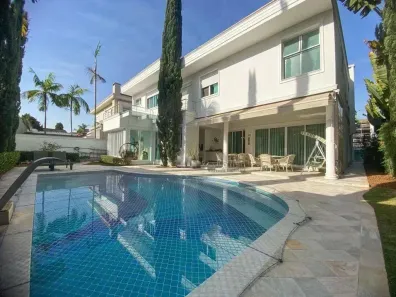 Casa de Condomínio com 5 Quartos para venda ou aluguel, 600m² no Alphaville Residencial Um, Barueri