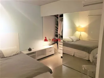 Flat com 1 Quarto à venda, 70m² no Jardim das Acácias, São Paulo