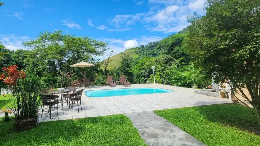 Fazenda/Sítio com 3 Quartos à venda, 250m² no Parada Modelo, Guapimirim