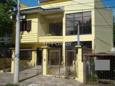 Casa com 4 Quartos à venda, 340m² no Passo da Areia, Porto Alegre