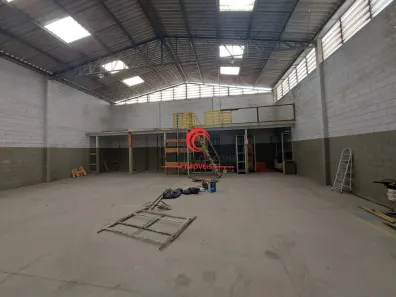 Galpão/Depósito/Armazém para alugar, 2700m² no Batistini, São Bernardo do Campo