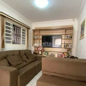 Casa com 3 Quartos à venda, 175m² no Planalto, Uberlândia