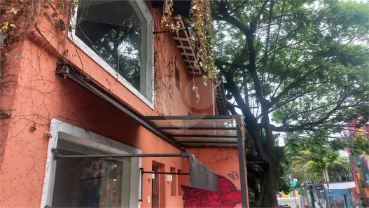 com 2 Quartos para alugar, 80m² no Vila Madalena, São Paulo