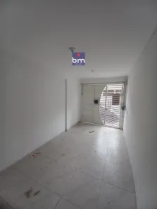 Casa com 3 Quartos para alugar, 50m² no Jardim São Luís, São Paulo