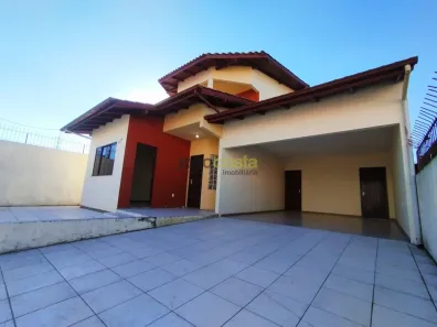 Casa com 4 Quartos à venda, 242m² no Passa Vinte, Palhoça