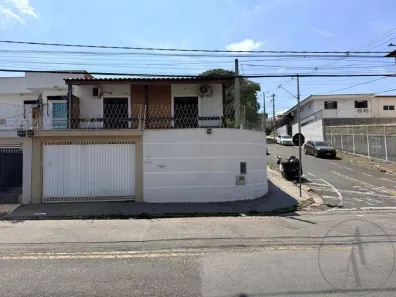 Casa com 3 Quartos para alugar, 250m² no Vila Trujillo, Sorocaba