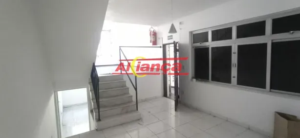 Casa com 3 Quartos para alugar, 150m² no Parque Renato Maia, Guarulhos