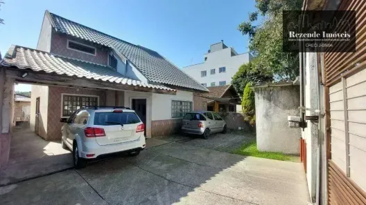 Sobrado com 8 Quartos à venda, 200m² no Cidade Industrial, Curitiba