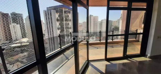 Apartamento com 3 Quartos para alugar, 300m² no Fundinho, Uberlândia