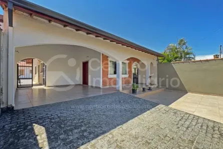 Casa com 3 Quartos à venda, 181m² no Centro, Peruíbe