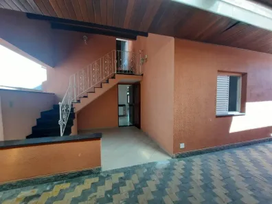 Sobrado com 4 Quartos para alugar, 250m² no Vila das Jabuticabeiras, Taubaté