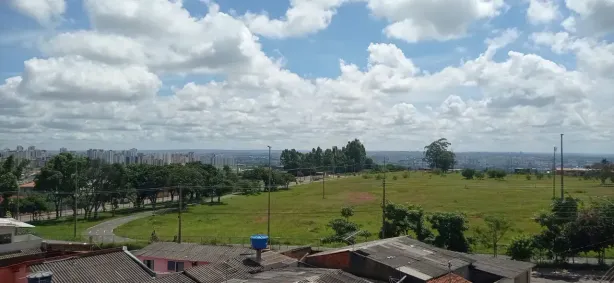 Sobrado com 8 Quartos à venda, 1000m² no Areal, Brasília
