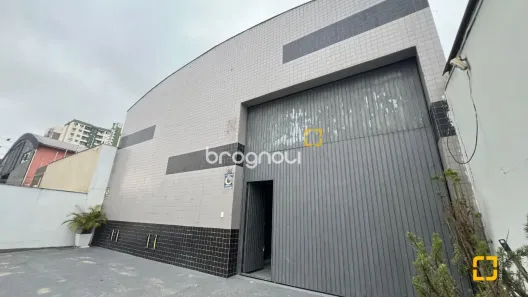 Galpão/Depósito/Armazém à venda, 450m² no Barreiros, São José