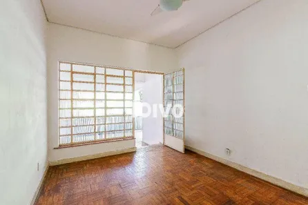 Casa com 5 Quartos à venda, 240m² no Vila Monumento, São Paulo