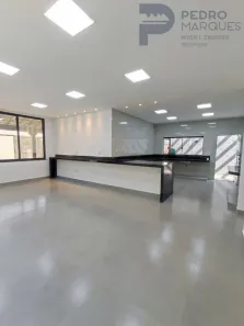 Casa com 3 Quartos à venda, 256m² no Jardim Europa, Sete Lagoas