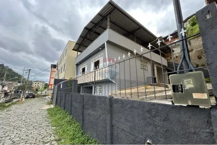 Casa com 2 Quartos à venda, 207m² no Jardim Ouro Preto, Nova Friburgo