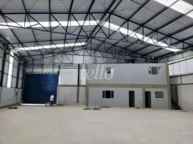 Galpão/Depósito/Armazém para alugar, 600m² no Parque João Ramalho, Santo André