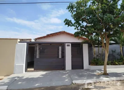 Casa com 3 Quartos à venda, 200m² no Conjunto Vera Cruz, Goiânia